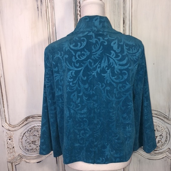 R. Q. T. Vintage Look Embossed Turquoise Lightweight Corduroy Cropped Jacket - Picture 9 of 13
